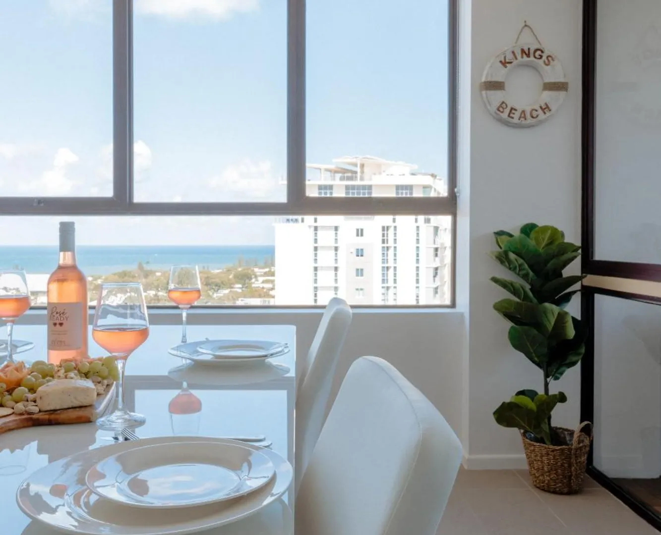 Breezy Kings Beach Apartment With Ocean Views Καλούντρα
